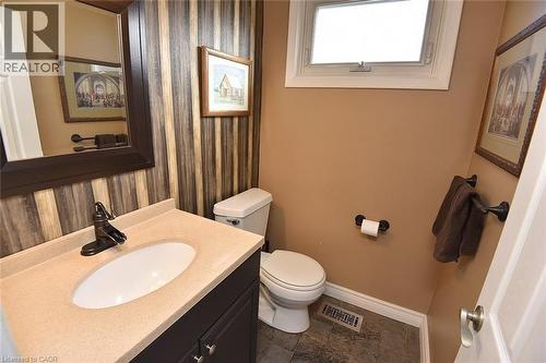 65 Rolston Drive, Hamilton, ON - Indoor Photo Showing Bathroom