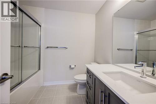 10 Birmingham Drive Unit# 116, Cambridge, ON - Indoor Photo Showing Bathroom