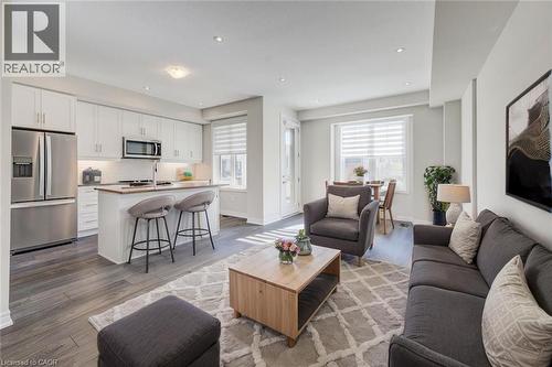 10 Birmingham Drive Unit# 116, Cambridge, ON - Indoor Photo Showing Living Room