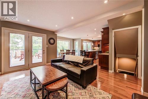 33 Tinatawa Court, Kitchener, ON - Indoor Photo Showing Living Room