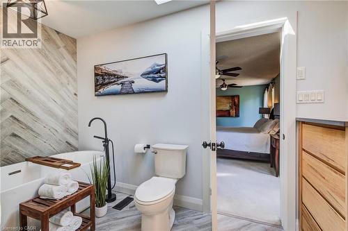 33 Tinatawa Court, Kitchener, ON - Indoor Photo Showing Bathroom