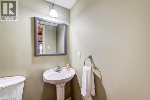 33 Tinatawa Court, Kitchener, ON - Indoor Photo Showing Bathroom