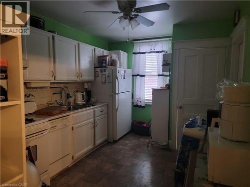 6 Cluny Avenue, Hamilton, ON - Indoor Photo Showing Kitchen