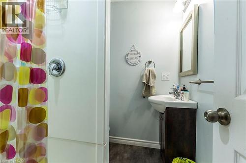 133 Albert Street, Waterloo, ON - Indoor Photo Showing Bathroom