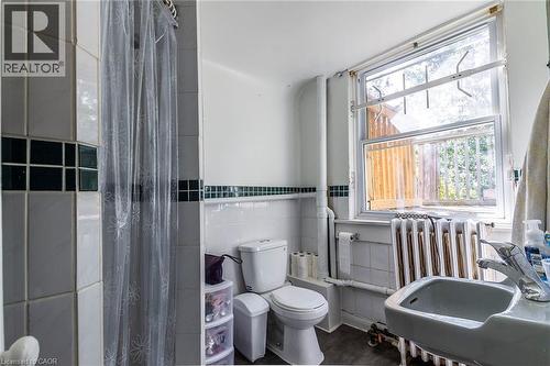 133 Albert Street, Waterloo, ON - Indoor Photo Showing Bathroom