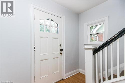 19 Gilmour Place, Hamilton, ON - Indoor Photo Showing Other Room