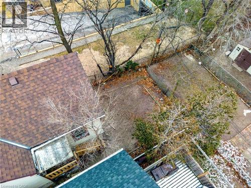 142 Sanford Avenue N, Hamilton, ON - Outdoor