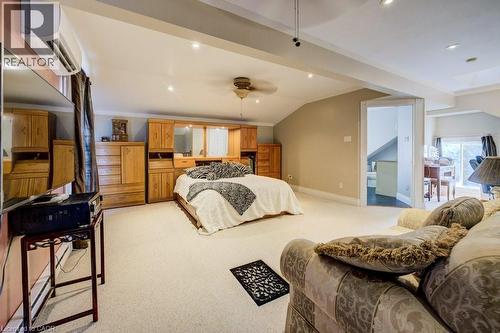 207 Hedley Street, Cambridge, ON - Indoor Photo Showing Other Room