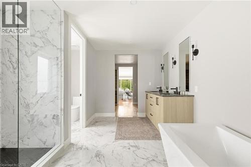 95 William Street W, Waterloo, ON - Indoor Photo Showing Bathroom