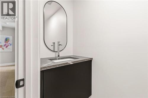 95 William Street W, Waterloo, ON - Indoor Photo Showing Bathroom