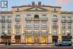 300 RANDALL Street Unit# PH1  Oakville, ON L6J 0G2