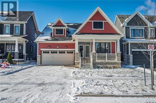 11 FRONTIER Drive  Thorold, ON L2V 0K3