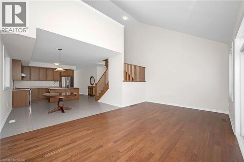 11 Frontier Drive, Thorold, ON - Indoor Photo Showing Other Room