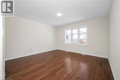 11 Frontier Drive, Thorold, ON - Indoor Photo Showing Other Room