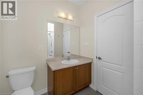 11 Frontier Drive, Thorold, ON - Indoor Photo Showing Bathroom