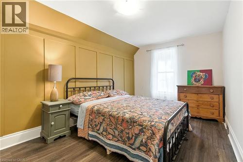 12 Francis Street, Hamilton, ON - Indoor Photo Showing Bedroom