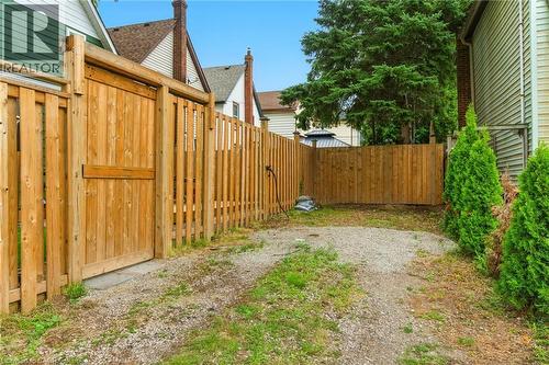 12 Francis Street, Hamilton, ON - Outdoor