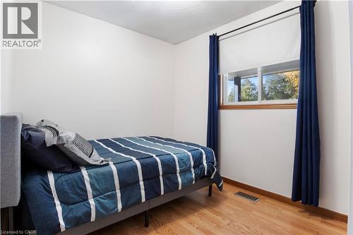 43 Middleton Street, Cambridge, ON - Indoor Photo Showing Bedroom