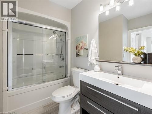 880 Dundas Street W Unit# Uph7, Mississauga, ON - Indoor Photo Showing Bathroom