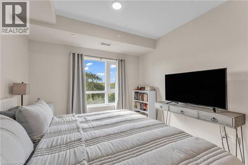 50 Herrick Avenue Unit# 231, St. Catharines, ON - Indoor Photo Showing Bedroom