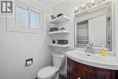 8 Gerrick Court, Hamilton, ON - Indoor Photo Showing Bathroom
