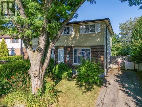 8 Gerrick Court, Hamilton, ON - Outdoor