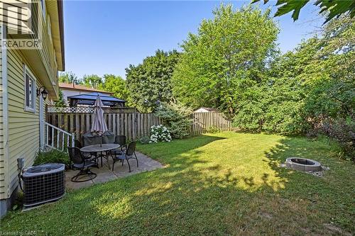 8 Gerrick Court, Hamilton, ON - Outdoor