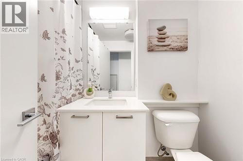 479 Charlton Avenue E Unit# 502, Hamilton, ON - Indoor Photo Showing Bathroom