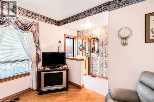 538 Hughson Street N, Hamilton, ON - Indoor