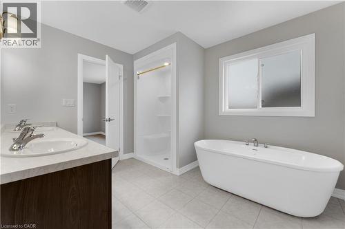 778 Bradford Avenue, Fort Erie, ON - Indoor Photo Showing Bathroom