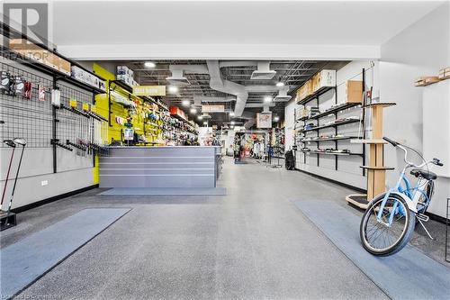 View of garage - 622 Upper James Street, Hamilton, ON 