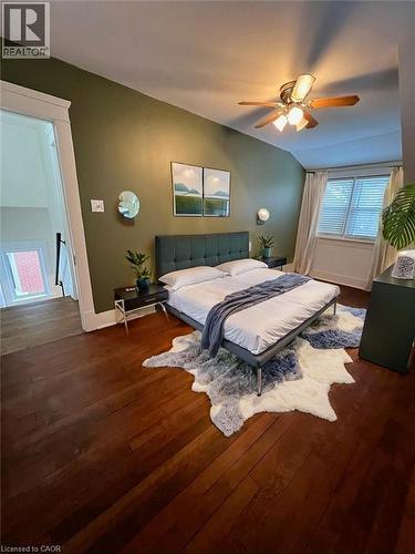 16 Park Street, Kitchener, ON - Indoor Photo Showing Bedroom