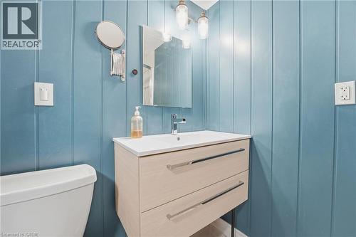 104 Cindy Avenue, Cambridge, ON - Indoor Photo Showing Bathroom