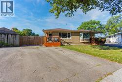4453 MEADOWVALE Drive Unit# Main  Niagara Falls, ON L2E 5W8
