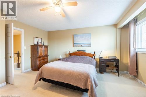 53 Myrtle Avenue, St. Catharines, ON - Indoor Photo Showing Bedroom