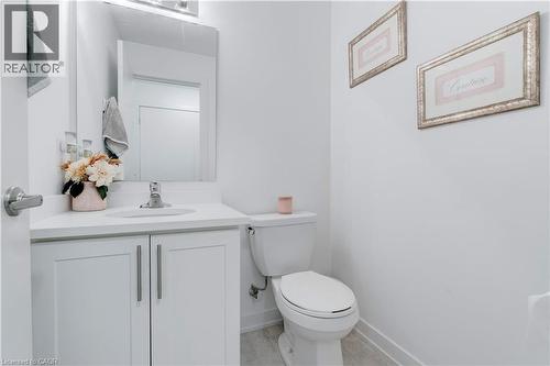 590 North Service Road Unit# 46, Hamilton, ON - Indoor Photo Showing Bathroom
