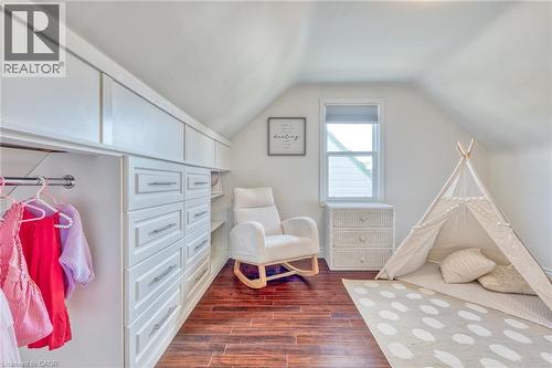 25 Montrose Avenue, Hamilton, ON - Indoor