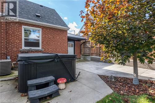 25 Montrose Avenue, Hamilton, ON - Outdoor