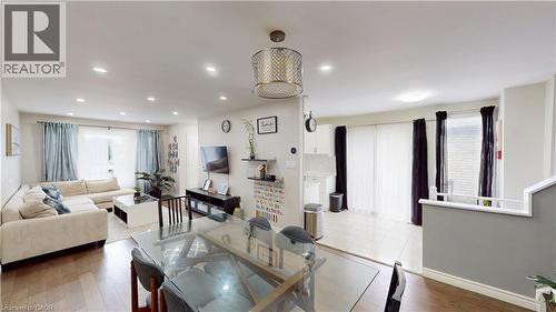 6 Adler Avenue, Hamilton, ON - Indoor Photo Showing Living Room