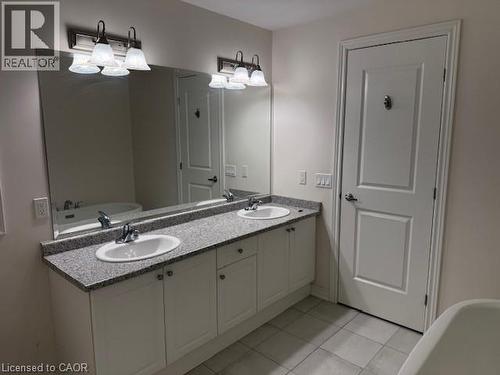 58 Heming Trail, Ancaster, ON - Indoor Photo Showing Bathroom
