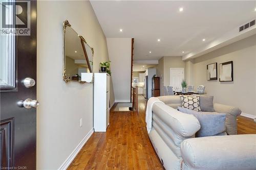 232 Wellington Street N, Hamilton, ON - Indoor Photo Showing Other Room