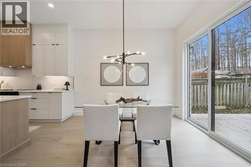 Dinette with direct access to the rear yard - 548 Peach Blossom Court, Kitchener, ON - Indoor