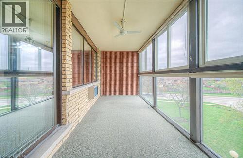 Sunroom - 400 Champlain Boulevard Unit# 406, Cambridge, ON -  With Exterior