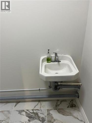 1100 Commissioners Road E, London, ON 