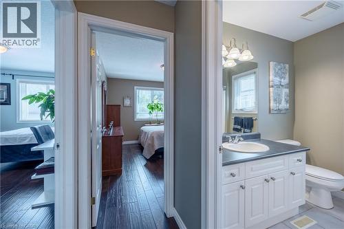 66 Yarmouth Drive, London, ON - Indoor Photo Showing Bathroom