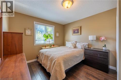 66 Yarmouth Drive, London, ON - Indoor Photo Showing Bedroom