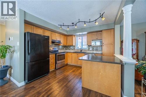 66 Yarmouth Drive, London, ON - Indoor Photo Showing Kitchen