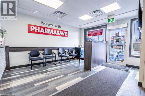 Lobby featuring a drop ceiling - 10 Main Street, Mississauga, ON 