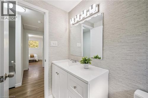 179 Traynor Avenue, Kitchener, ON - Indoor Photo Showing Bathroom