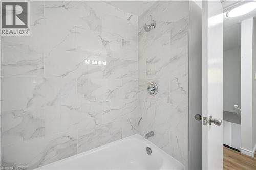 179 Traynor Avenue, Kitchener, ON - Indoor Photo Showing Bathroom